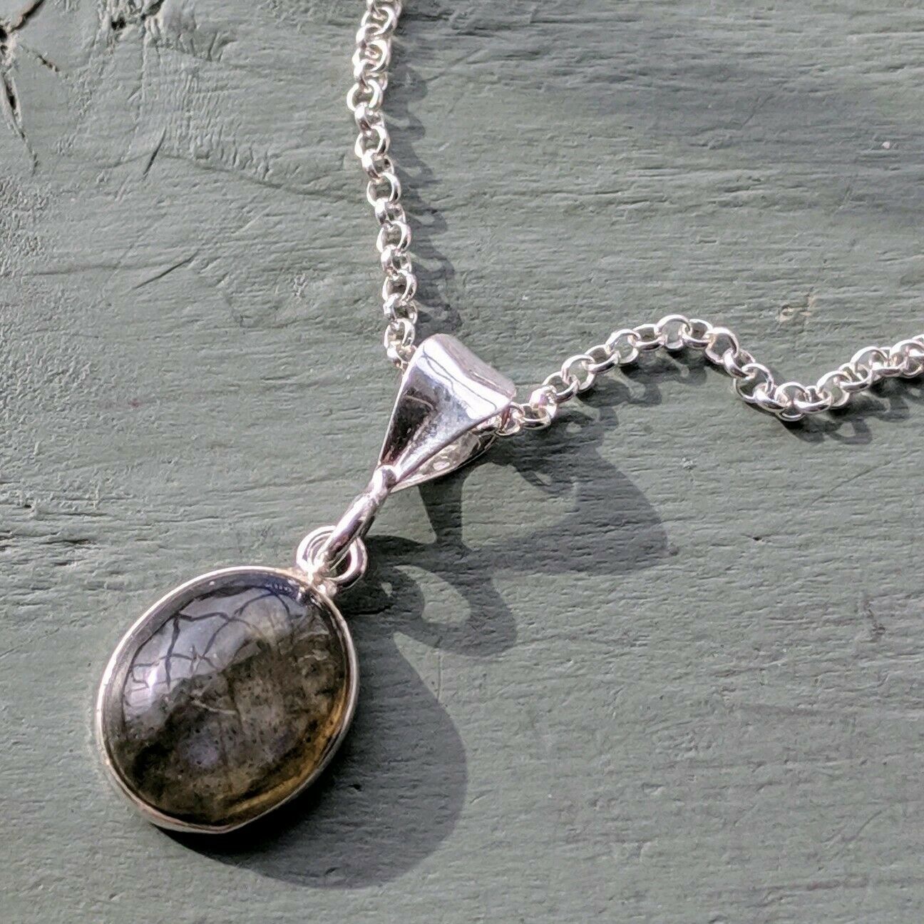 Dainty 925 Sterling Silver Labradorite cabochon Pendant stunning quality cabochons