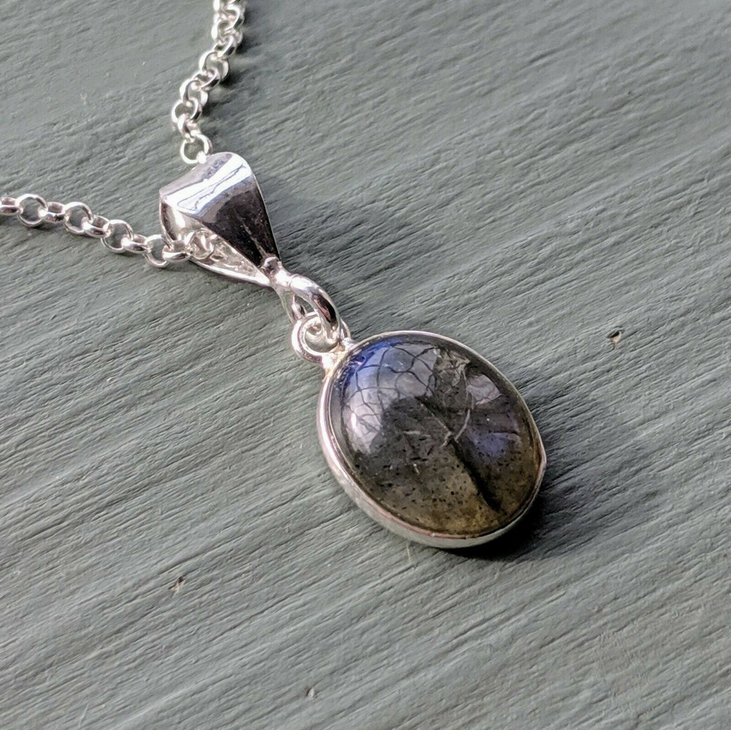Dainty 925 Sterling Silver Labradorite cabochon Pendant stunning quality cabochons