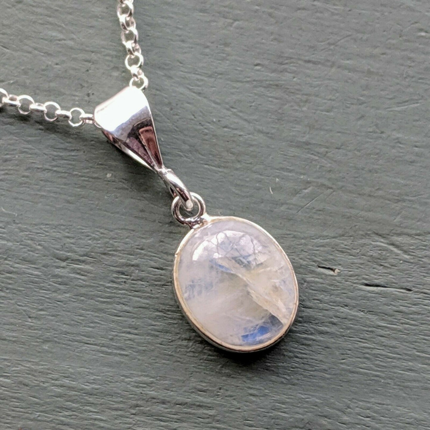 Dainty 925 Sterling Silver Delicate Blue Rainbow Moonstone Pendant & Gift Box