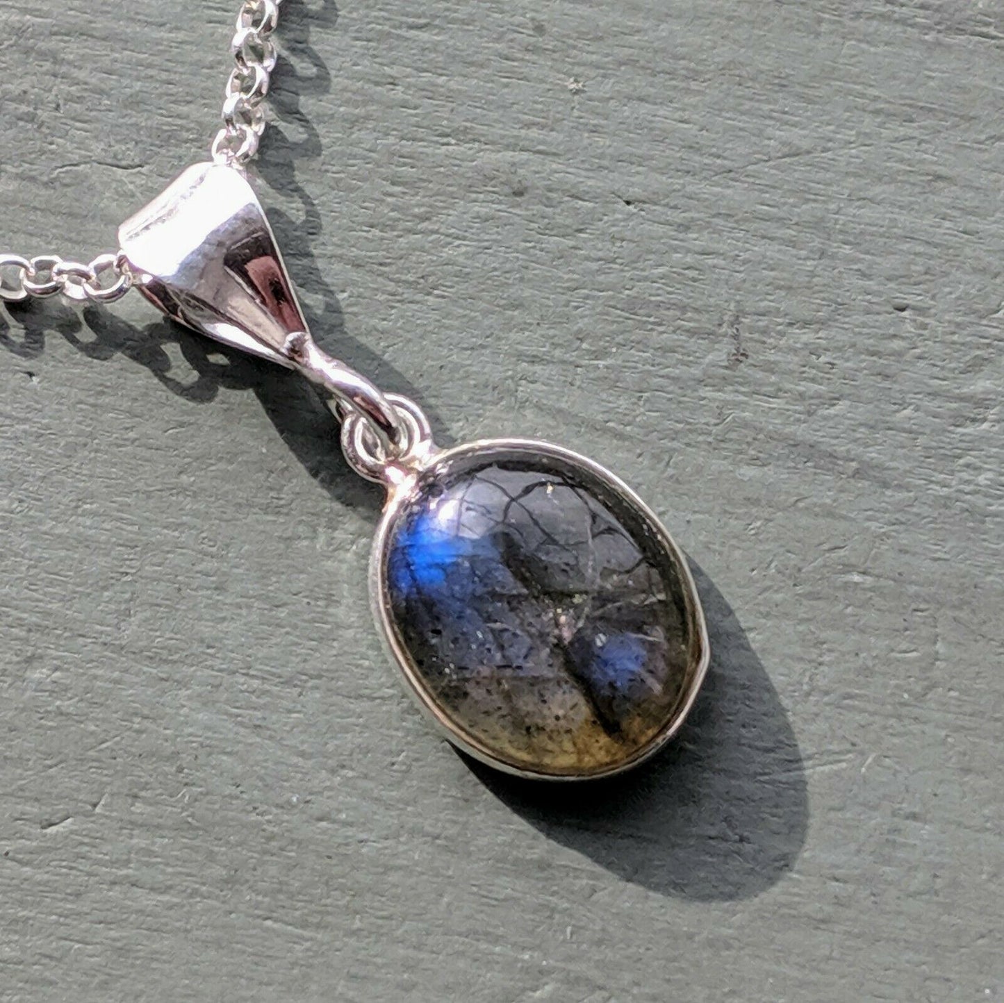 Dainty 925 Sterling Silver Labradorite cabochon Pendant stunning quality cabochons