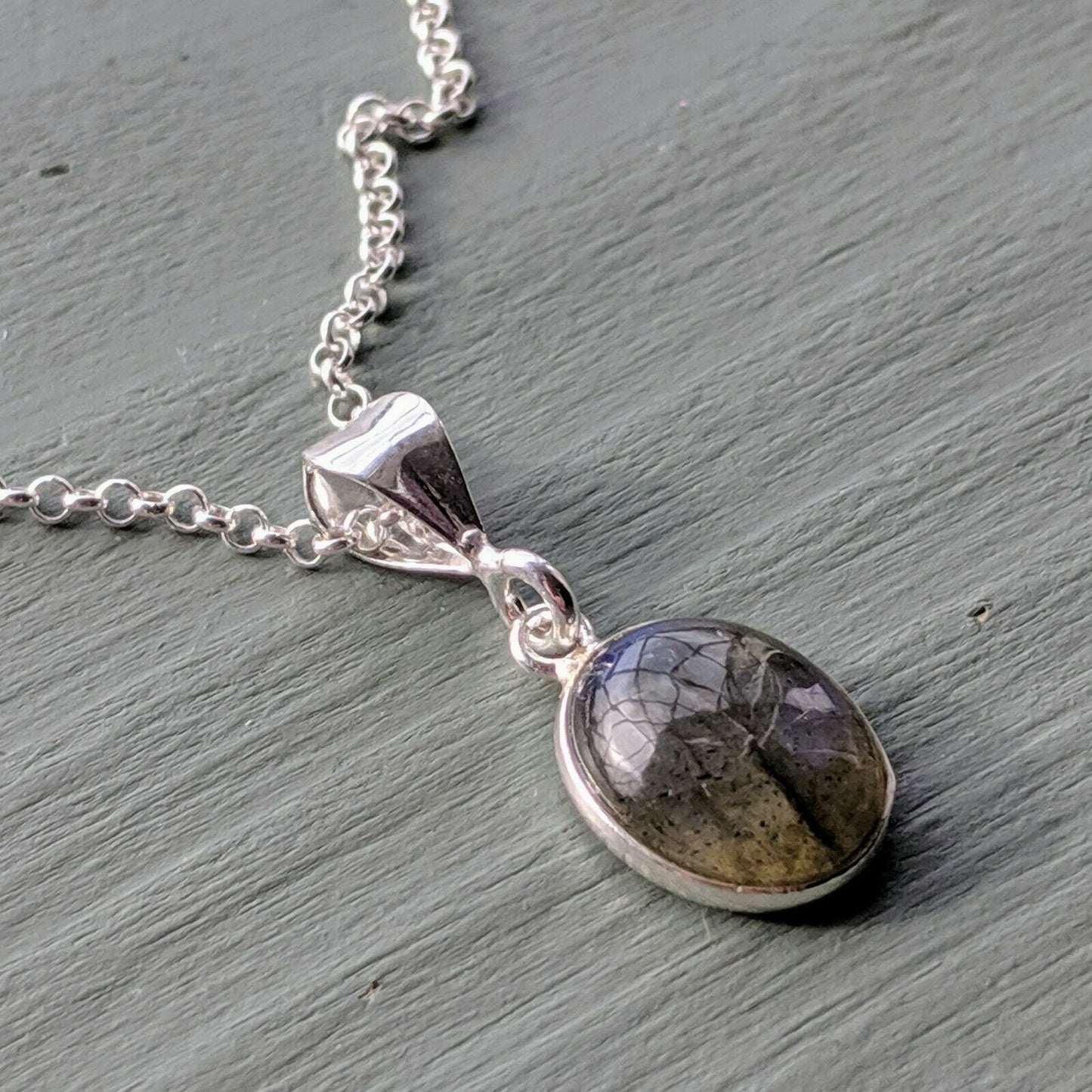 Dainty 925 Sterling Silver Labradorite cabochon Pendant stunning quality cabochons