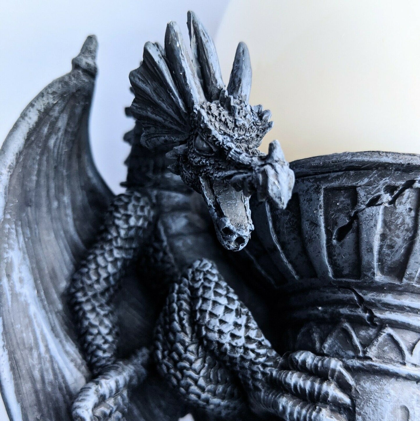 Gothic mystical Dragon light lamp with sphere ball shade UK plug